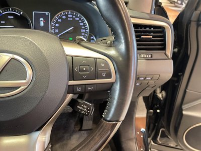صورة 10 لـ 2020 Lexus RX