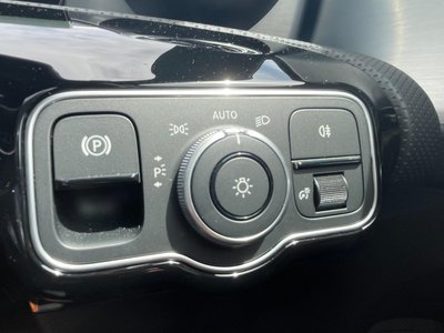 2025 Mercedes-BENZ CLA 缩略图 12