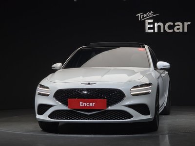 صورة 2 لـ 2021 Genesis THE NEW G70