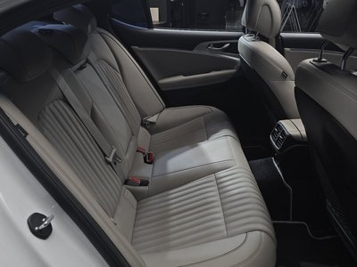 صورة مصغرة 11 لـ 2021 Genesis THE NEW G70