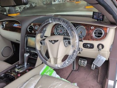 BENTLEY CONTINENTAL - 3