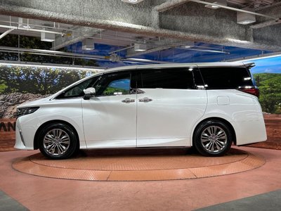 2023 Toyota ALPHARD thumbnail 46