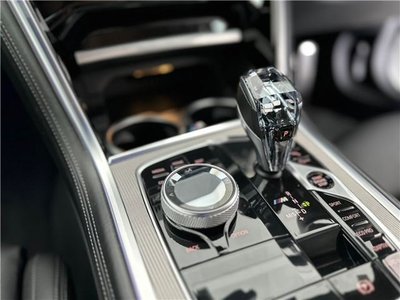 2019 BMW 8 SERIES — миниатюра 21