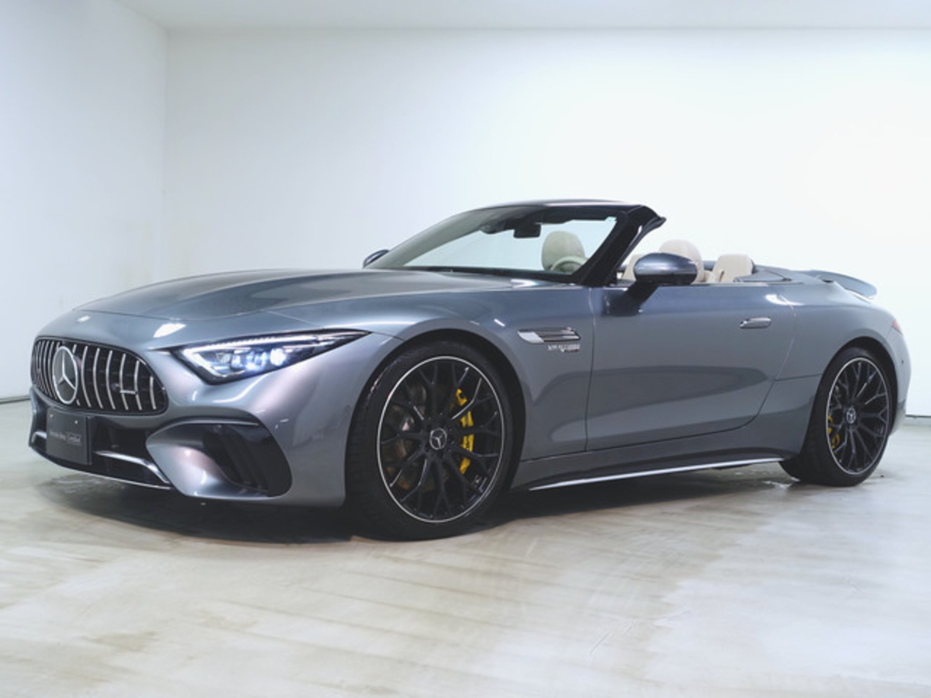 MERCEDES-BENZ SL AMG - View 1