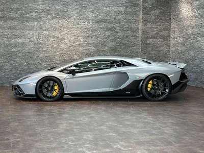 LAMBORGHINI AVENTADOR - 3