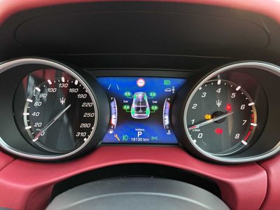 MASERATI LEVANTE - 10