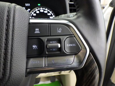 2023 Toyota LAND CRUISER 300 — миниатюра 51