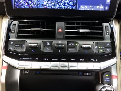 2023 Toyota LAND CRUISER 300 — миниатюра 40