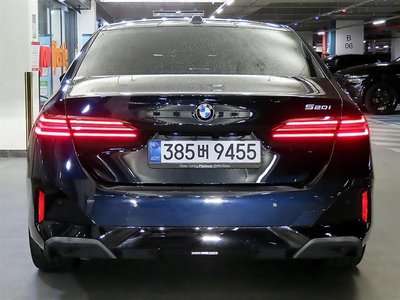 2026 BMW 5 SERIES photo 6