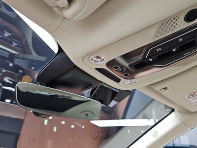 صورة مصغرة 16 لـ 2024 Bentley BENTAYGA