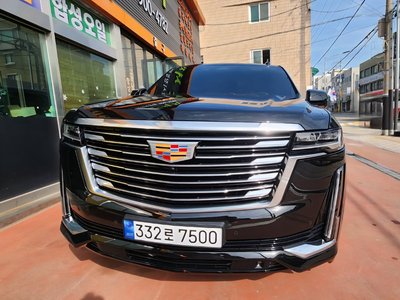 CADILLAC ESCALADE 5TH GENERATION - 1