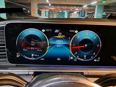 MERCEDES-BENZ GLS - 2