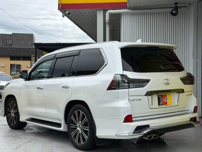 LEXUS LX - 7