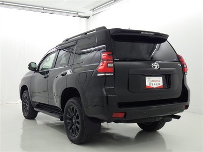 TOYOTA LAND CRUISER PRADO - 6