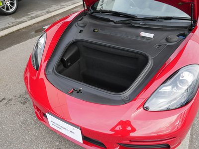 2018 Porsche 718 thumbnail 42