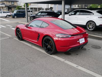 2018 Porsche 718 thumbnail 18