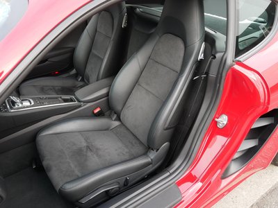 2018 Porsche 718 thumbnail 33