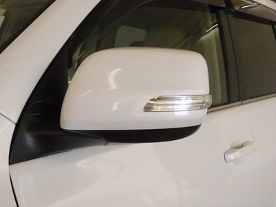 TOYOTA LAND CRUISER - 7