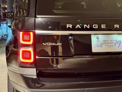 صورة 6 لـ 2021 LAND Rover RANGE ROVER