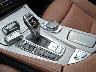BMW 5 SERIES - 9