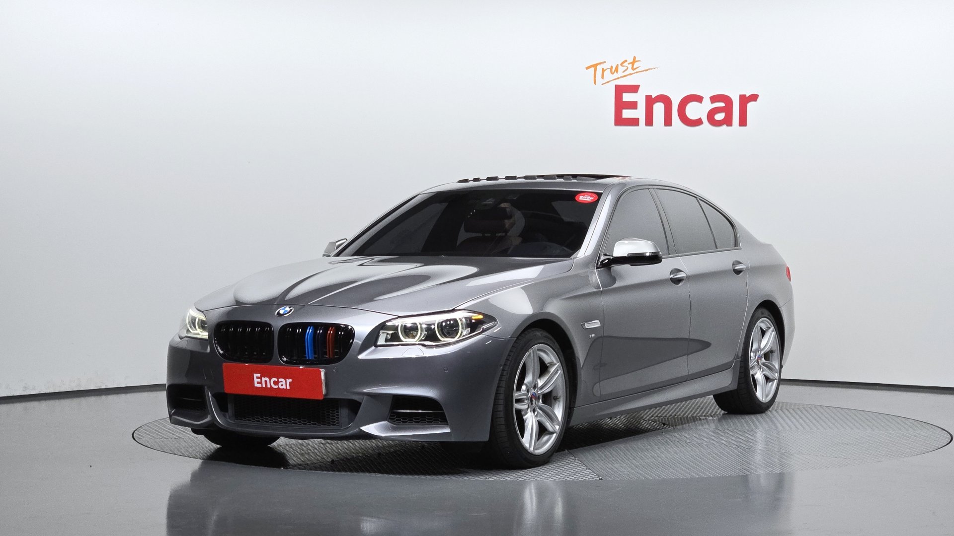 BMW 5 SERIES - View 1