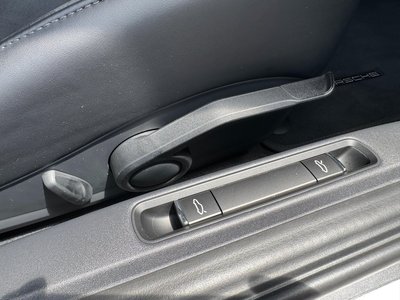 2026 Porsche 718 thumbnail 19