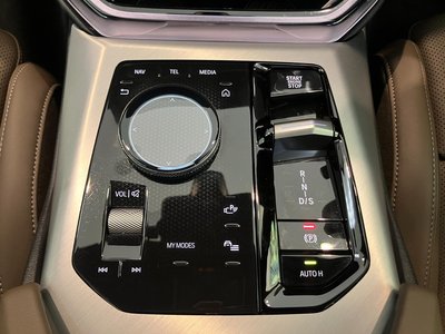2025 BMW X3 — миниатюра 34