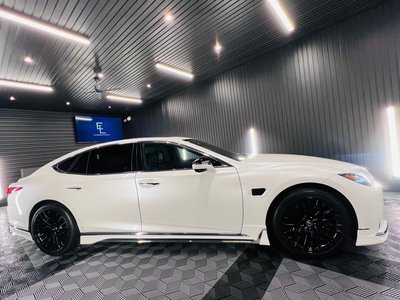 2023 Lexus LS — миниатюра 30