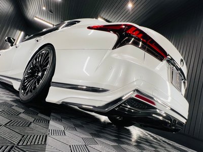 2023 Lexus LS — миниатюра 25