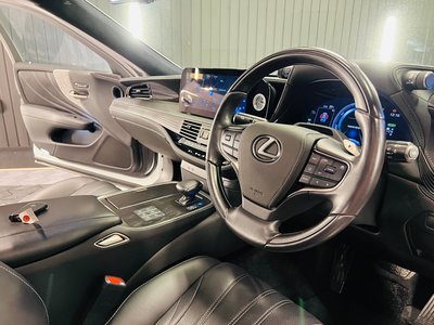2023 Lexus LS — миниатюра 40