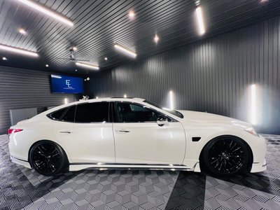 صورة 7 لـ 2023 Lexus LS