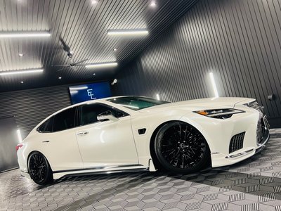 صورة 5 لـ 2023 Lexus LS