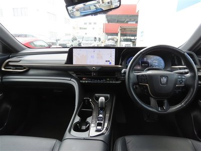 2023 Toyota CROWN SPORT photo 6