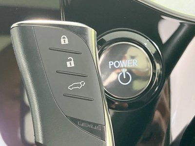 2023 Lexus NX thumbnail 42