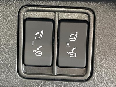 2023 Lexus NX thumbnail 58