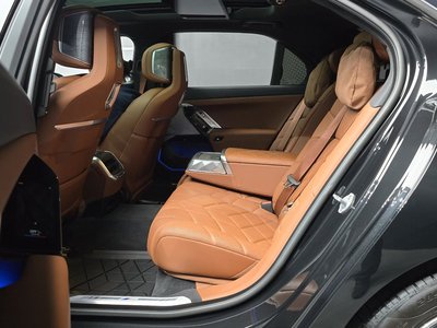 2025 BMW 7 SERIES — миниатюра 19