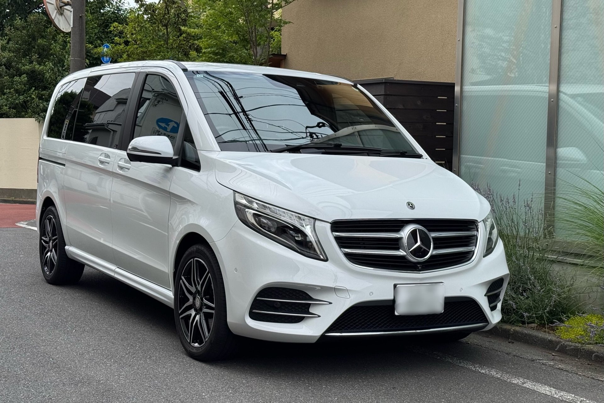 MERCEDES-BENZ V-CLASS - View 1