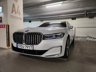 BMW 7 SERIES - 1