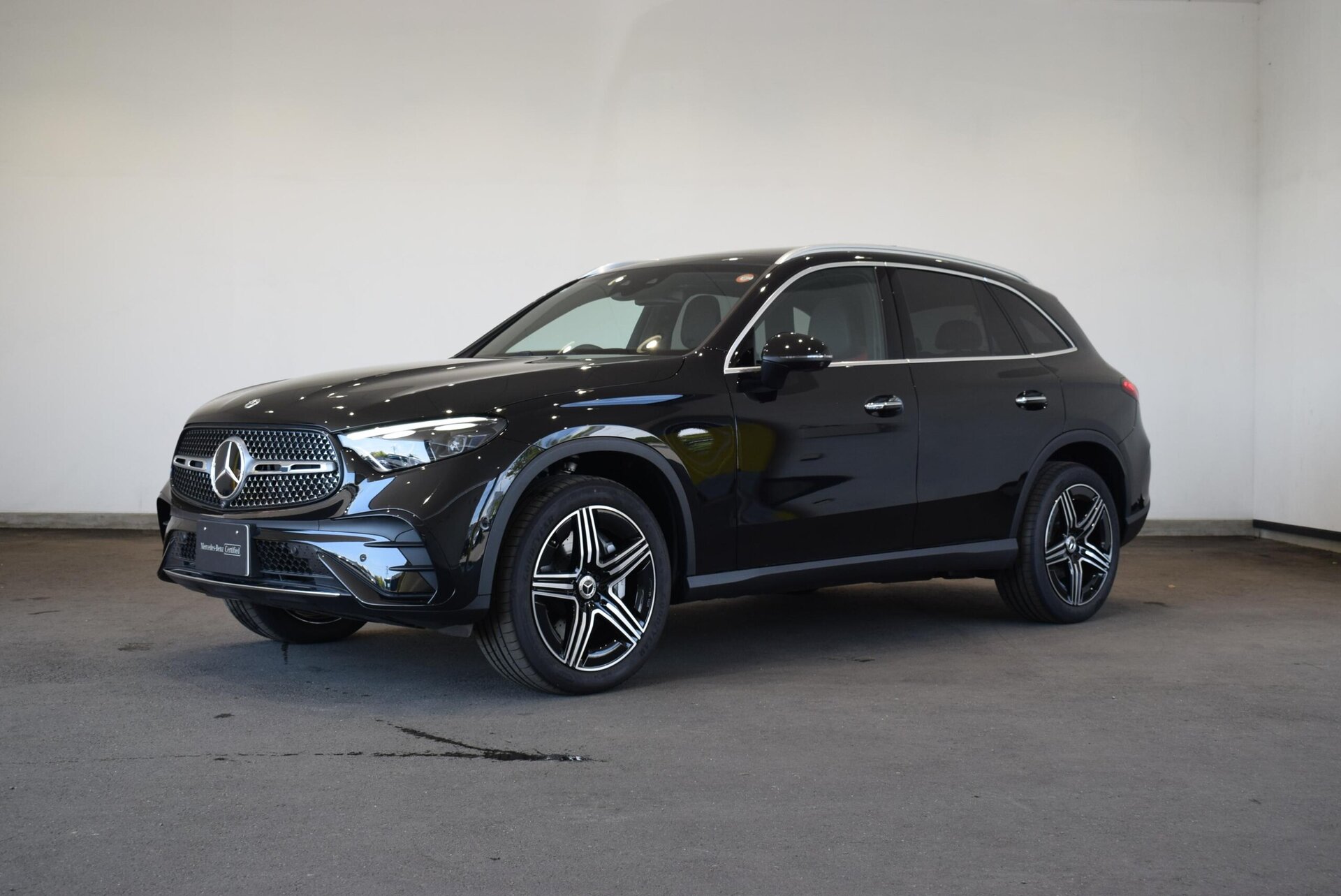 MERCEDES-BENZ GLC - View 1