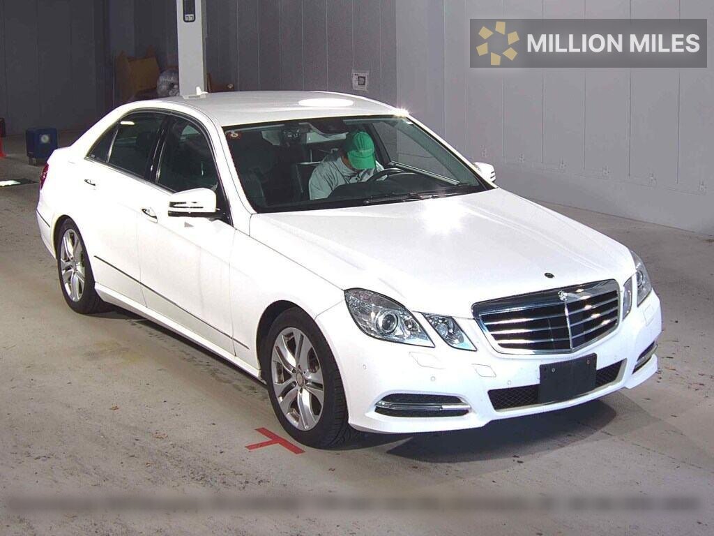 MERCEDES-BENZ E-CLASS - View 1