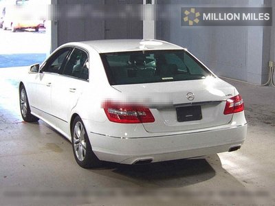 MERCEDES-BENZ E-CLASS - 2
