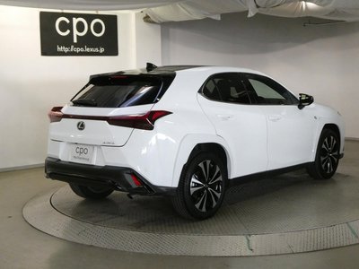LEXUS UX - 3