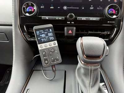 2026 TOYOTA ALPHARD photo 7