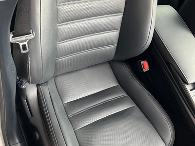 2023 Lexus IS — миниатюра 18