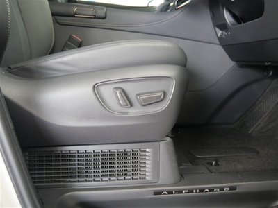 TOYOTA ALPHARD - 9