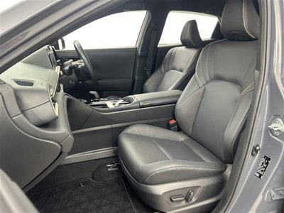 صورة مصغرة 33 لـ 2023 Toyota CROWN SPORT