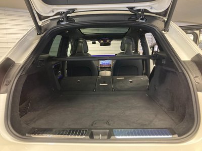 MERCEDES-BENZ EQE - 10