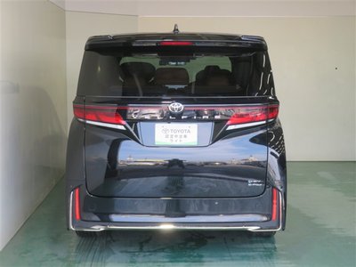 صورة مصغرة 30 لـ 2023 Toyota VELLFIRE