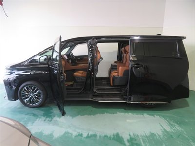صورة مصغرة 29 لـ 2023 Toyota VELLFIRE