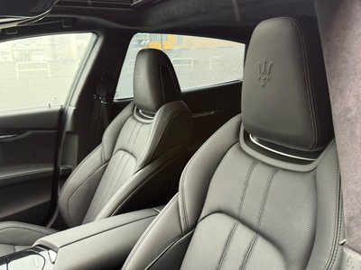 MASERATI QUATTROPORTE MODENA Q4 - 6